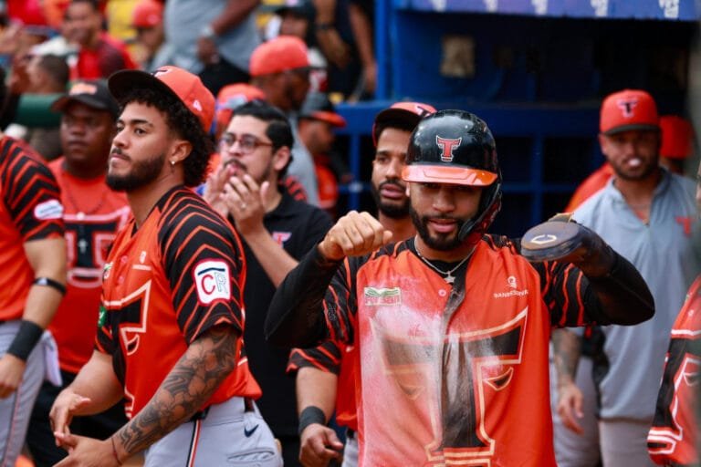 Los Toros doman a los Leones