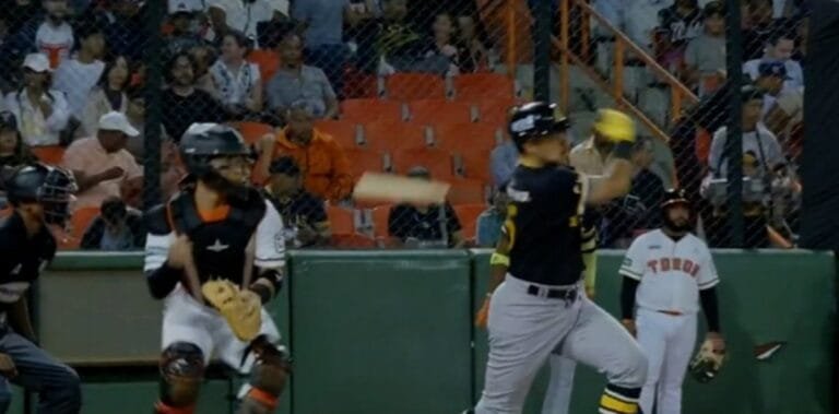 Águilas vence a Toros y se meten en la pelea