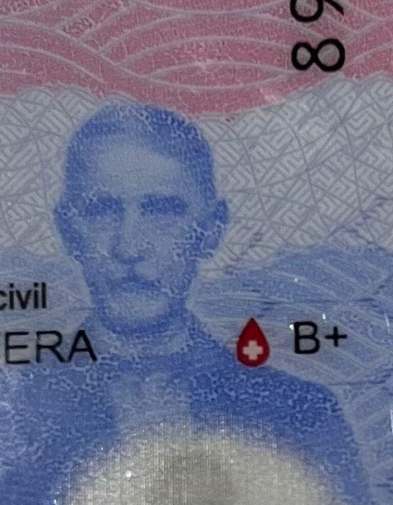 ¿Qué significa la gota de sangre en la nueva cédula de identidad? ¿Qué significa la gota de sangre en la nueva cédula de identidad?