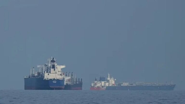 ¡¡LOS COMBUSTIBLES DEBEN BAJAR!! (Irán declara «totalmente abierto» el estrecho de Ormuz mientras EE.UU. mantiene el bloqueo naval) ¡¡LOS COMBUSTIBLES DEBEN BAJAR!! (Irán declara «totalmente abierto» el estrecho de Ormuz mientras EE.UU. mantiene el bloqueo naval)