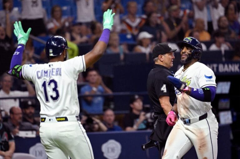 ¡¡OTRO QUE ESTÁ INTRATABLER!! (Caminero y Mullens dan jonrones en la victoria de los Rays sobre Arizona)