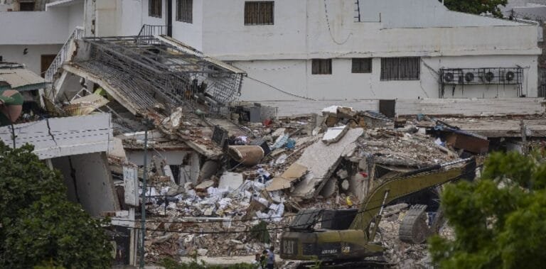 Los muertos por terremotos en Venezuela suben a 4,930