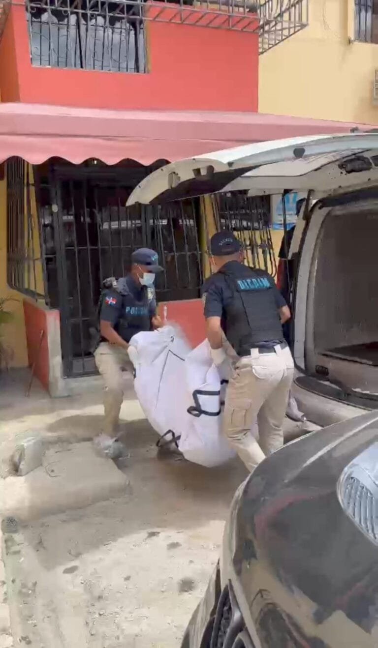 ¡¡IDENTIFICAN CUERPOS HALLADO SIN VIDA!! (Hallan muertos a una madre y su hijo dentro de un apartamento en el Distrito Nacional)