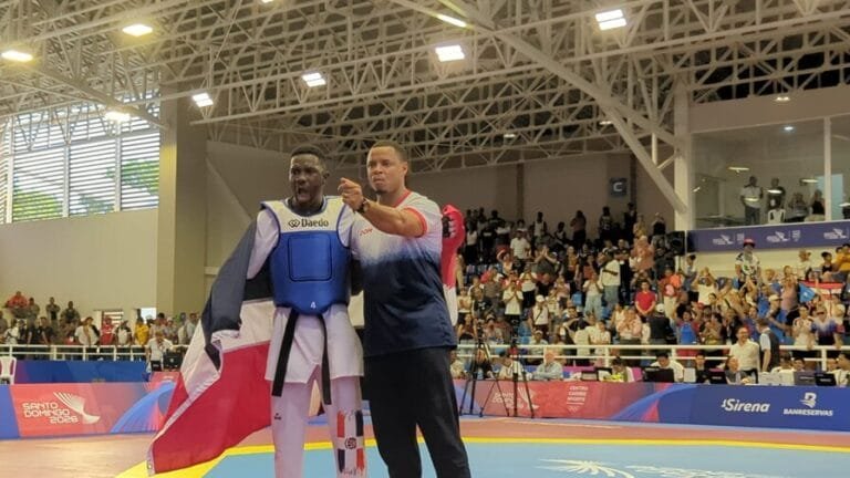 ¡¡CONTINÚA LA RD COSECHANDO MEDALLAS DE ORO!! (Bernardo Pié logra el oro en taekwondo)