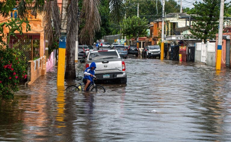Onda tropical dejará aguaceros sobre el Gran Santo Domingo y otras provincias este domingo